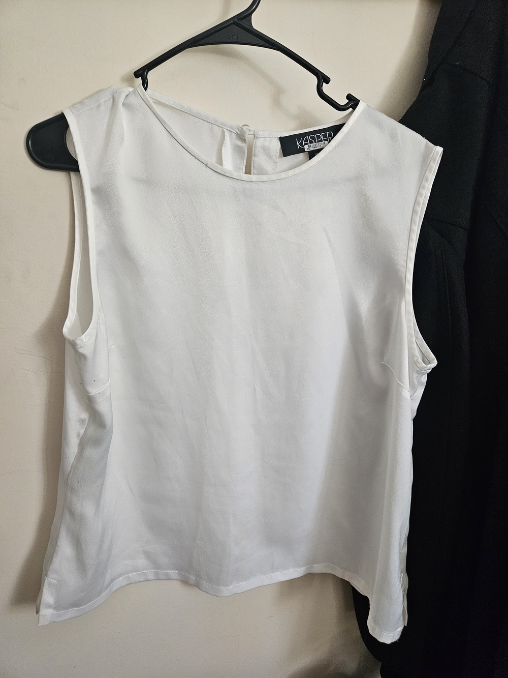 Kasper White Sleeveless Boatneck Shell Top